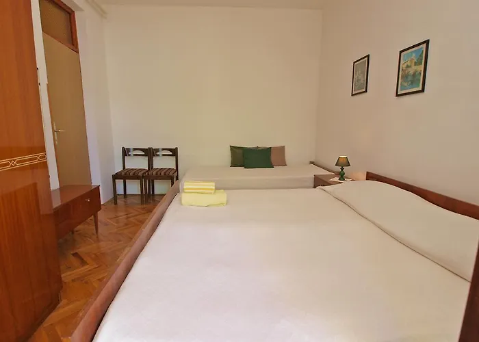 Jolanda 911 아파트